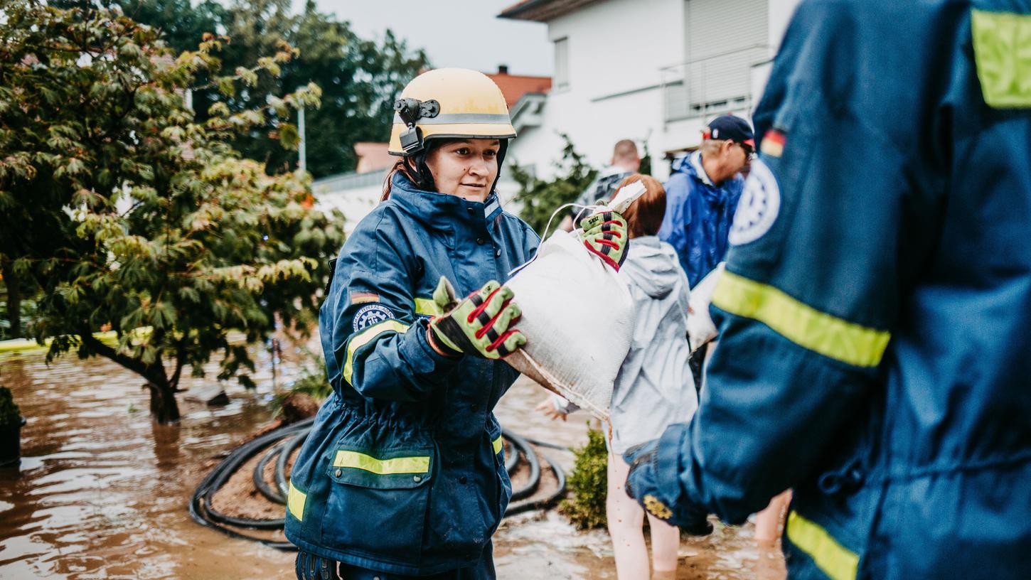 Das THW Forchheim bei einem Hochwasser-Einsatz im Juli 2018 im Landkreis Forchheim.