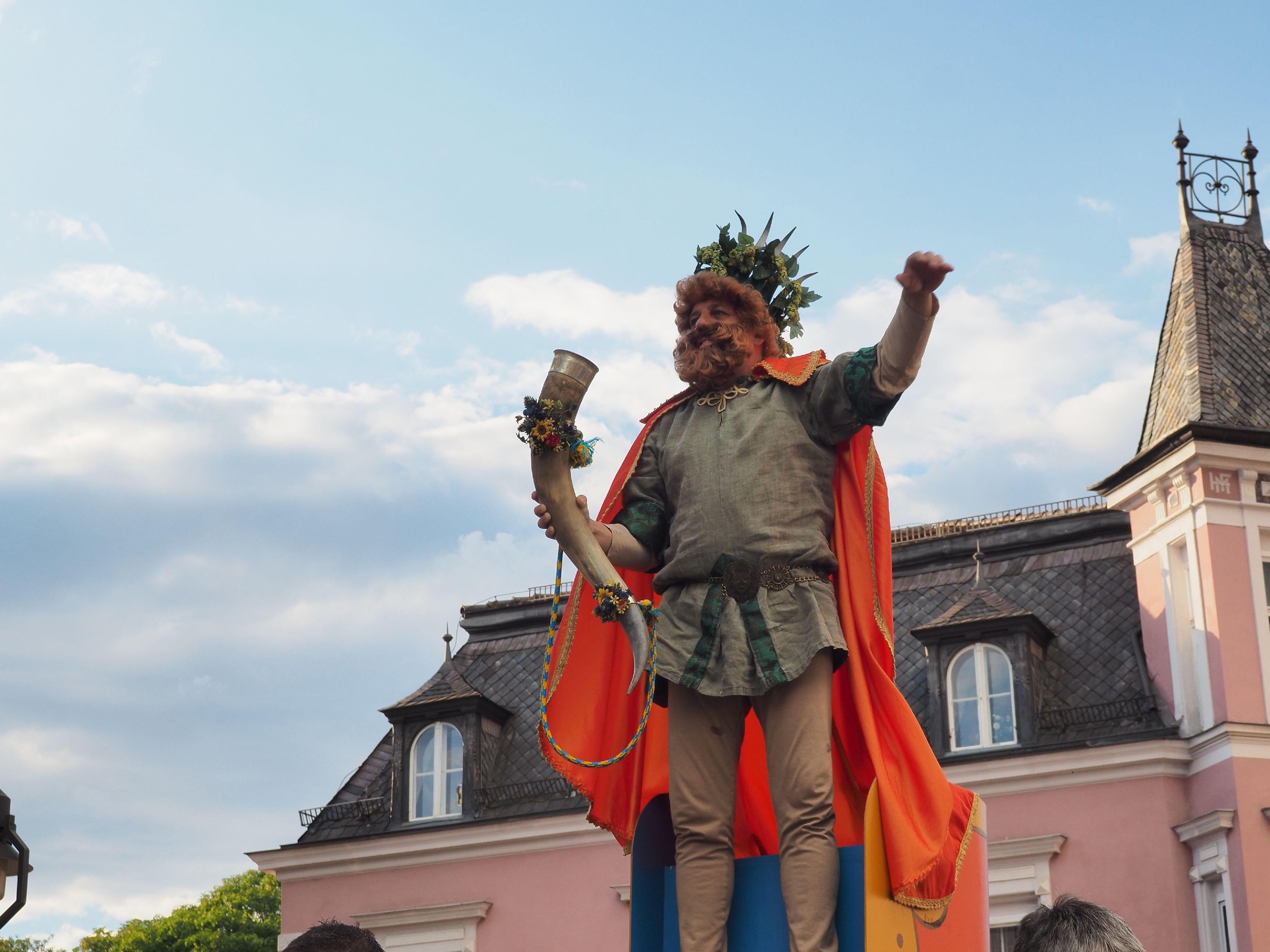 Bieranstich Volksfest Treuchtlingen