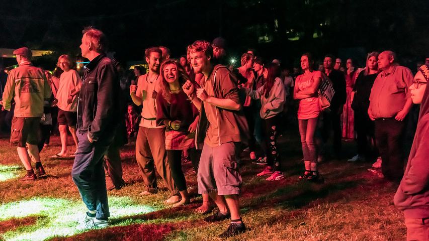 Abtanzen und Spaß haben: Der Freitag auf dem Waldstock-Festival 