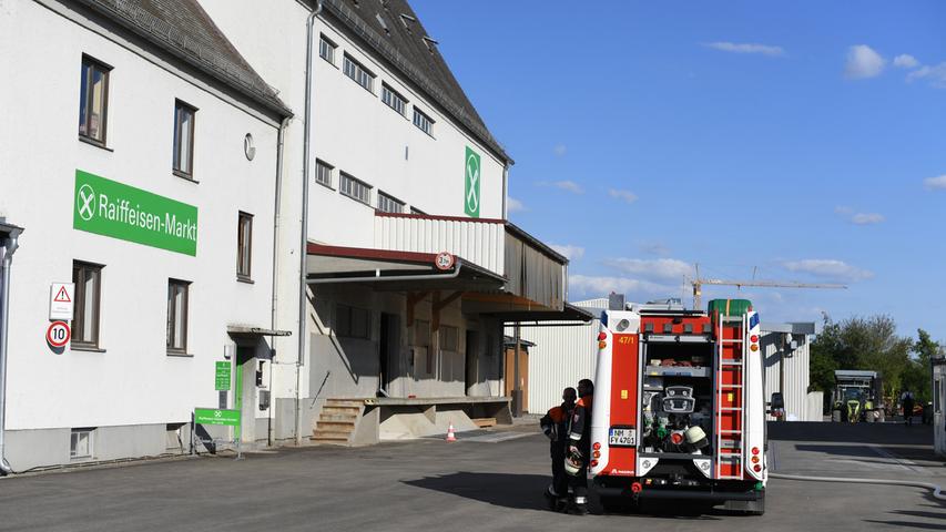 Brand im Baywa-Lagerhaus in Freystadt