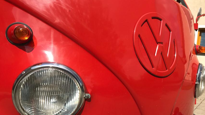 Guckt sympatisch in die Welt: Die "Nase" des VW "Bulli" der ersten Generation.