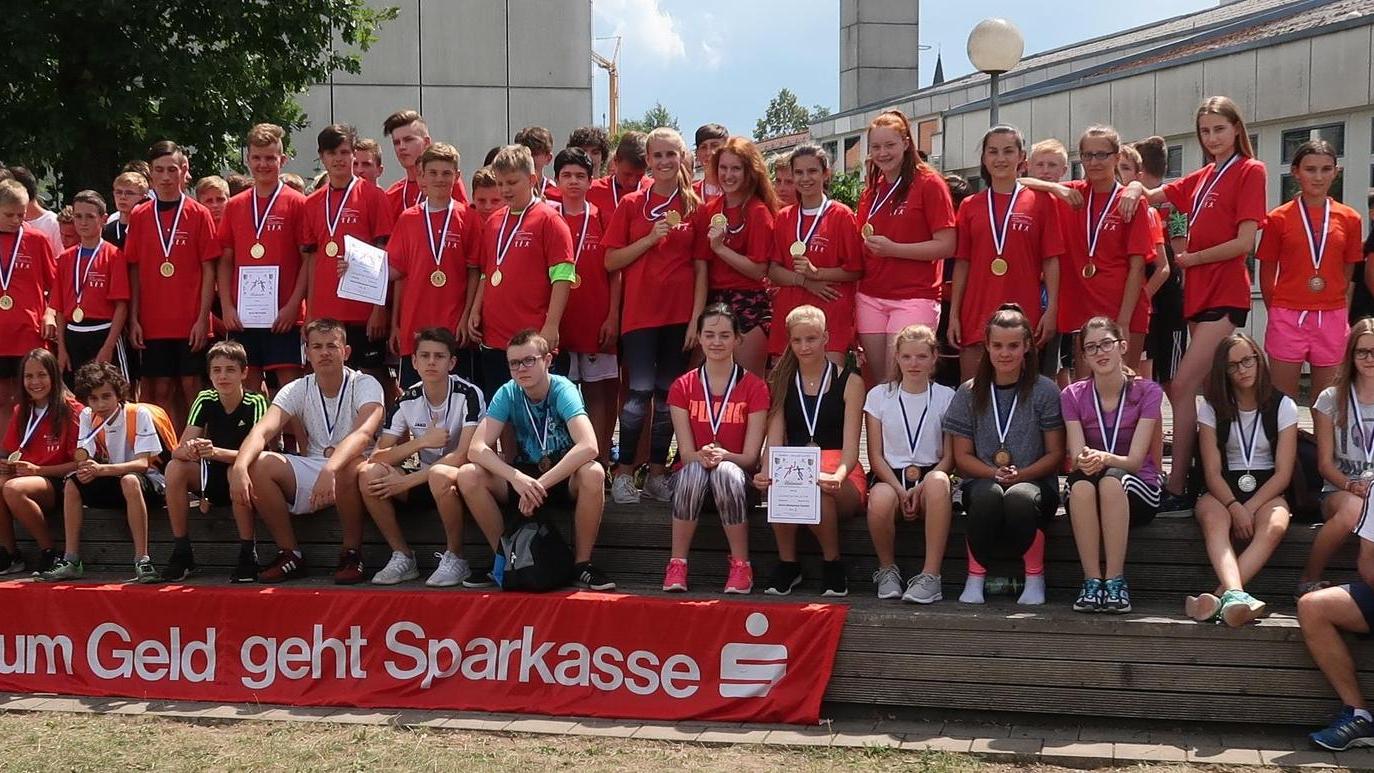 Fitte Leichtathleten an Neumarkter Landkreis-Schulen