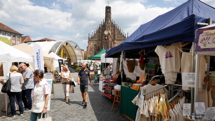 Erste Bilder vom Hauptmarkt: Nürnberger können 