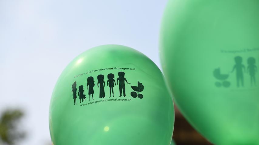 Flower Power und Luftballons: Bürger-Brunch am Neustädter Kirchplatz