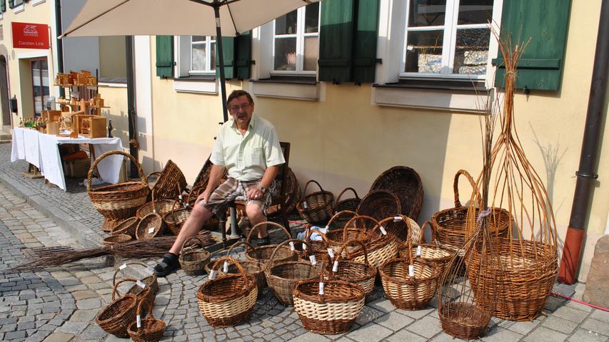 Seine handgefertigten Körbe hatte Johann Meier mitgebracht.