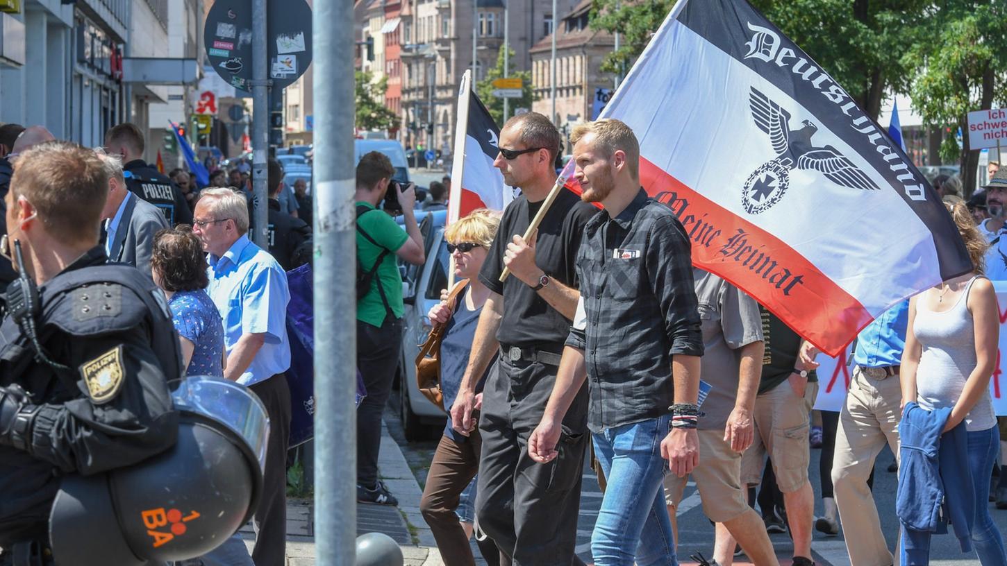 Nazi-Demo in Nürnberg: Stadt gegenüber Rechten zu großzügig