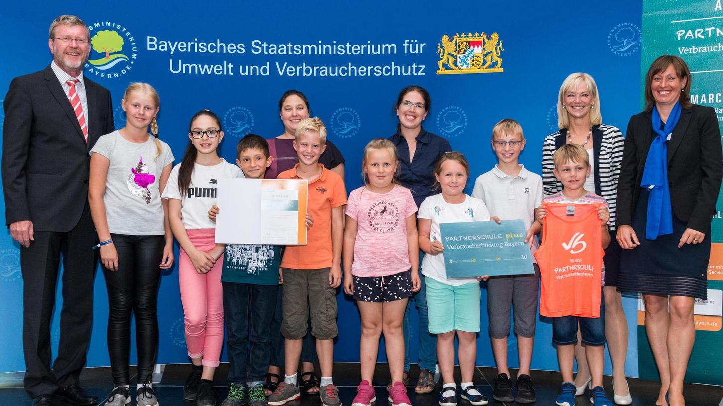 Neumarkter Grundschule Wolfstein geehrt