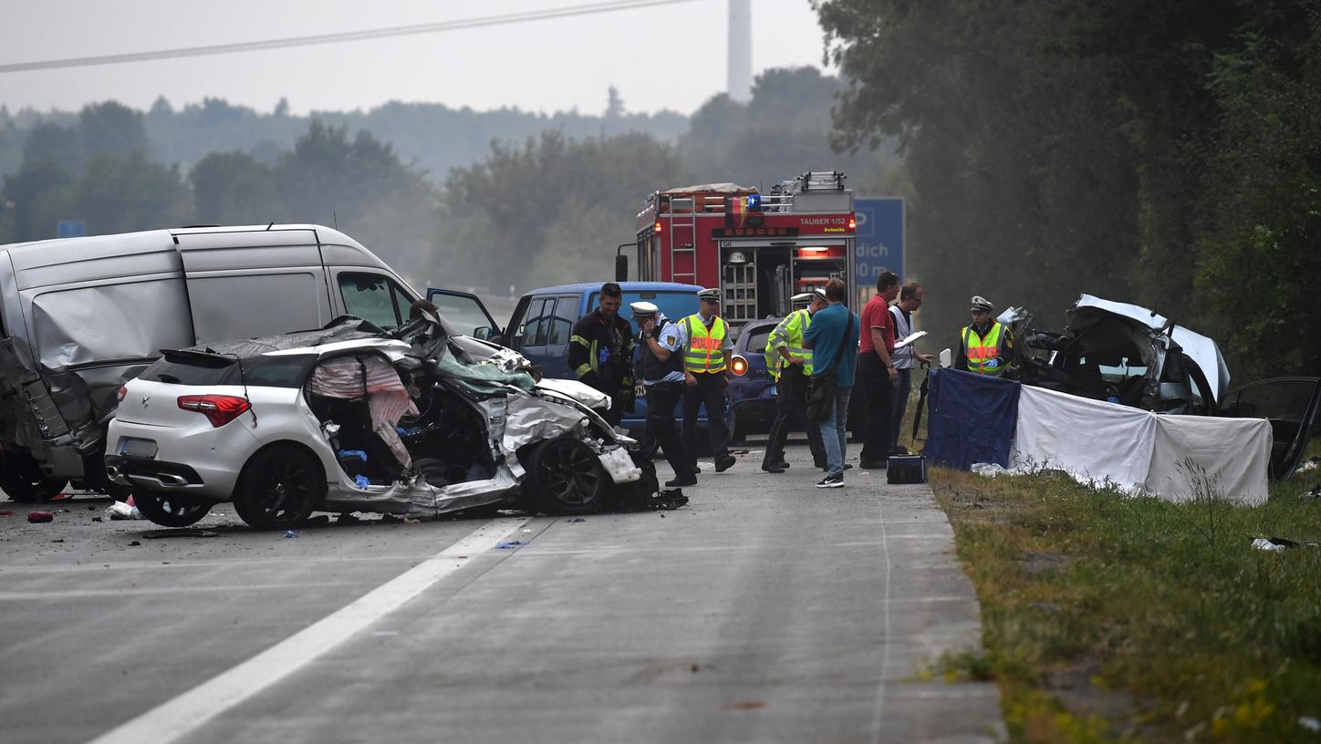 Mehrere Tote nach schwerem Unfall auf A81 bei Heilbronn 