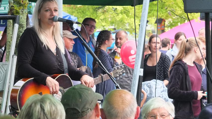 Musik, Aktionen und etwas zu viel Regen beim Heroldsberger Straßenfest