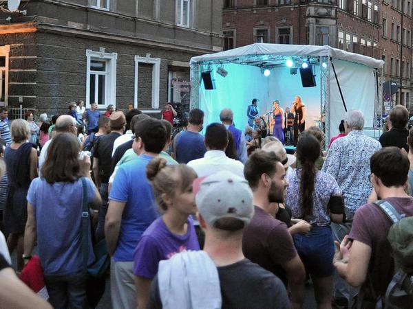 Erlangen: Buntes Straßenfest mit sozialem Anliegen