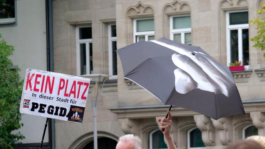 Breiter Protest gegen Pegida-Demo in der Nürnberger Südstadt