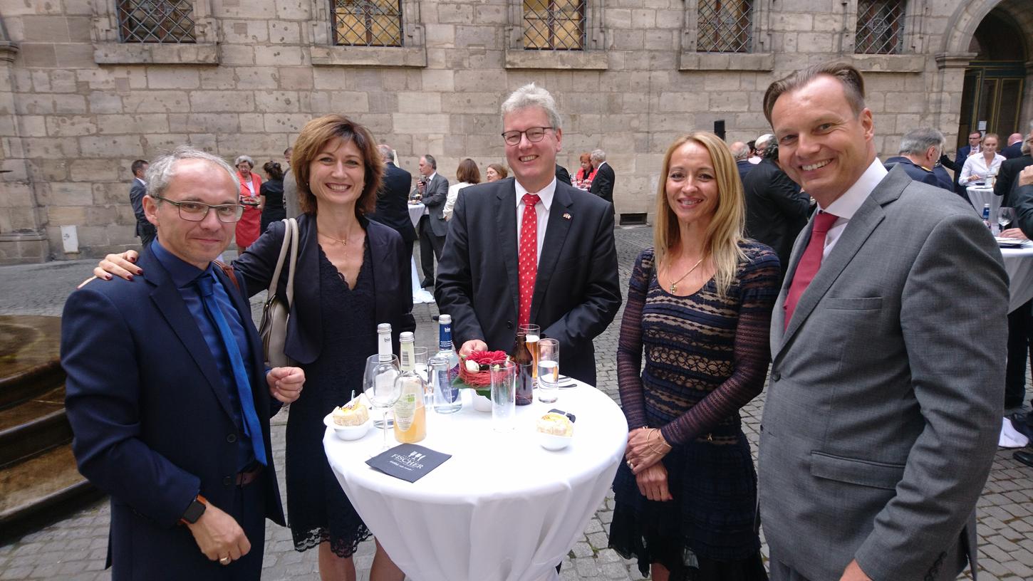 „Kir Royal“ für die Konsuln „Kir Royal“ für die Konsuln