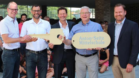 Anton-Seitz-Schule Roth: Bescherung wie zu Weihnachten