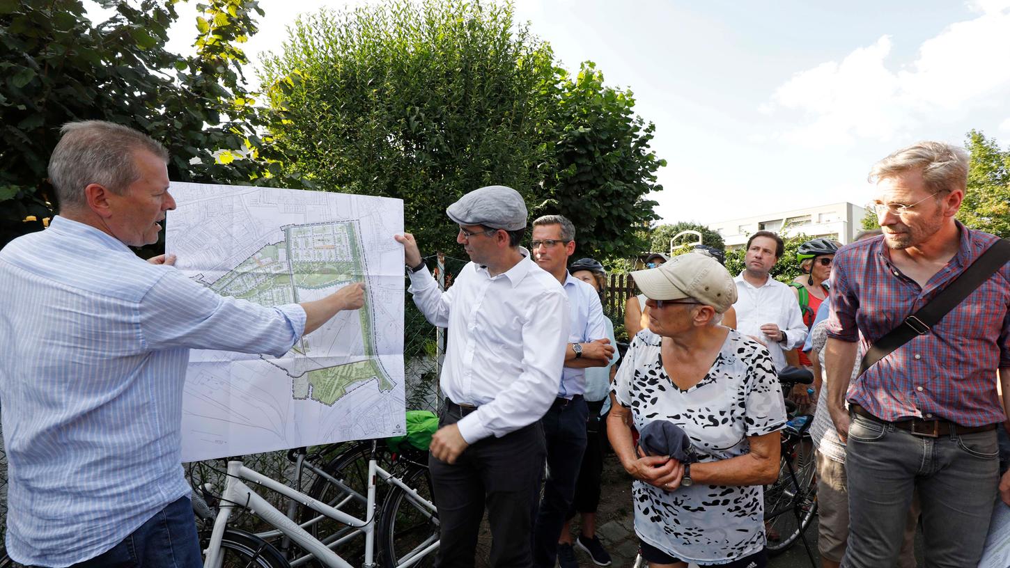 Bürger informieren sich über Großprojekte in Nürnberg Bürger informieren sich über Großprojekte in Nürnberg