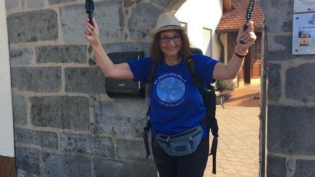 Und hier ist sie: Wanderreporterin Nummer zwei Birgit Heidingsfelder. Voller Vorfreude und Energie übernimmt sie in Sterpersdorf den Staffelstab von Eva Sünderhauf.