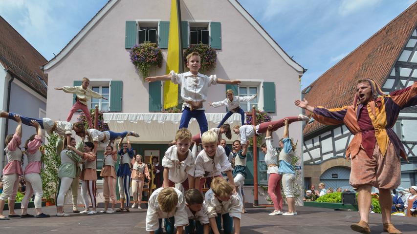 Gewänder und Kostüme: Hilpoltstein feiert sein Burgfest
