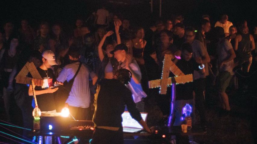 Ruhestörung: Polizei löst angemeldeten Rave in Erlangen auf