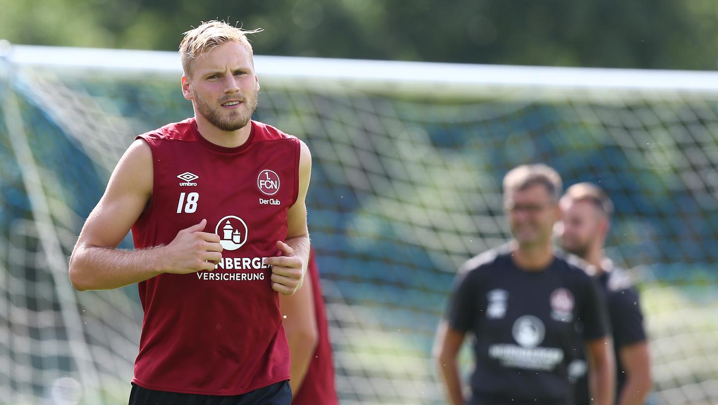 Will Vorbild für Kinder und Erwachsene sein: Hanno Behrens (Kapitän 1. FC Nürnberg). Will Vorbild für Kinder und Erwachsene sein: Hanno Behrens (Kapitän 1. FC Nürnberg).