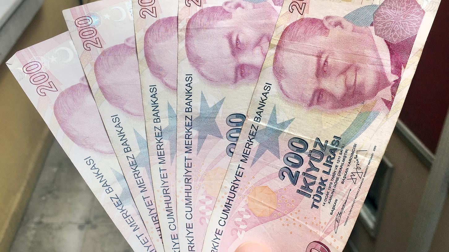 Kursverfall der türkischen Lira mischt Finanzmärkte auf