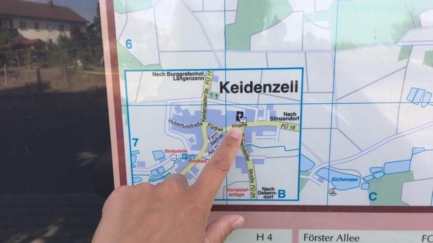 Melli startet am Morgen auf ihre dritte Etappe. Ihr erster Stopp: die Kirche in Keidenzell.
