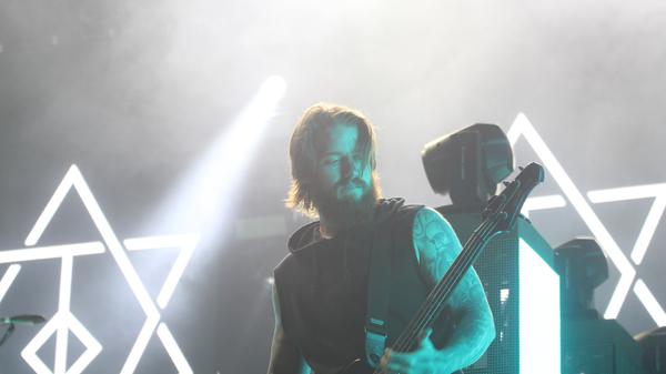 Sie sind quasi schon alte Metal-Hasen: Die Schweden von "In Flames" haben das Melodic-Death-Metal-Genre mitgeprägt. Die Band gibt's seit 28 Jahren - ihre Fans begeistern sie immer noch wie am ersten Tag.