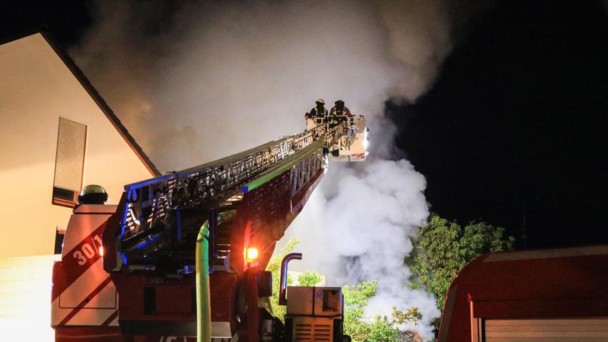 80.000 Euro Schaden: Scheune brennt bei Bamberg nieder