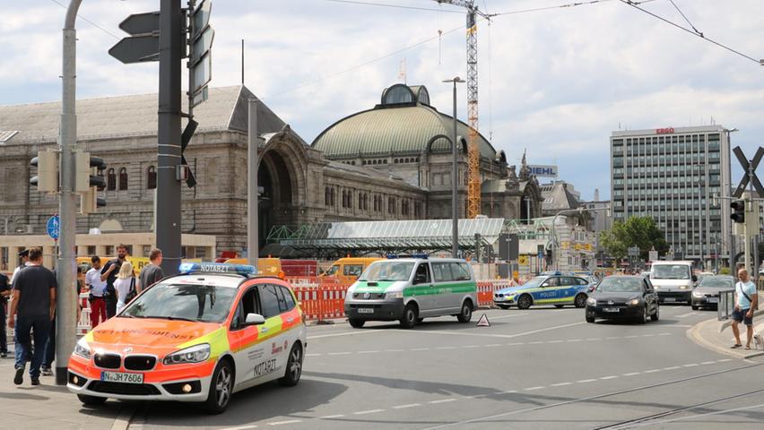 Vor dem Hauptbahnhof: Fußgänger von Laster erfasst