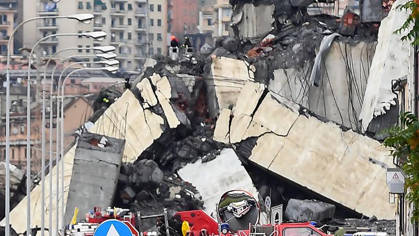 Autobahnbrücke in Trümmern: Erschreckende Bilder aus Genua