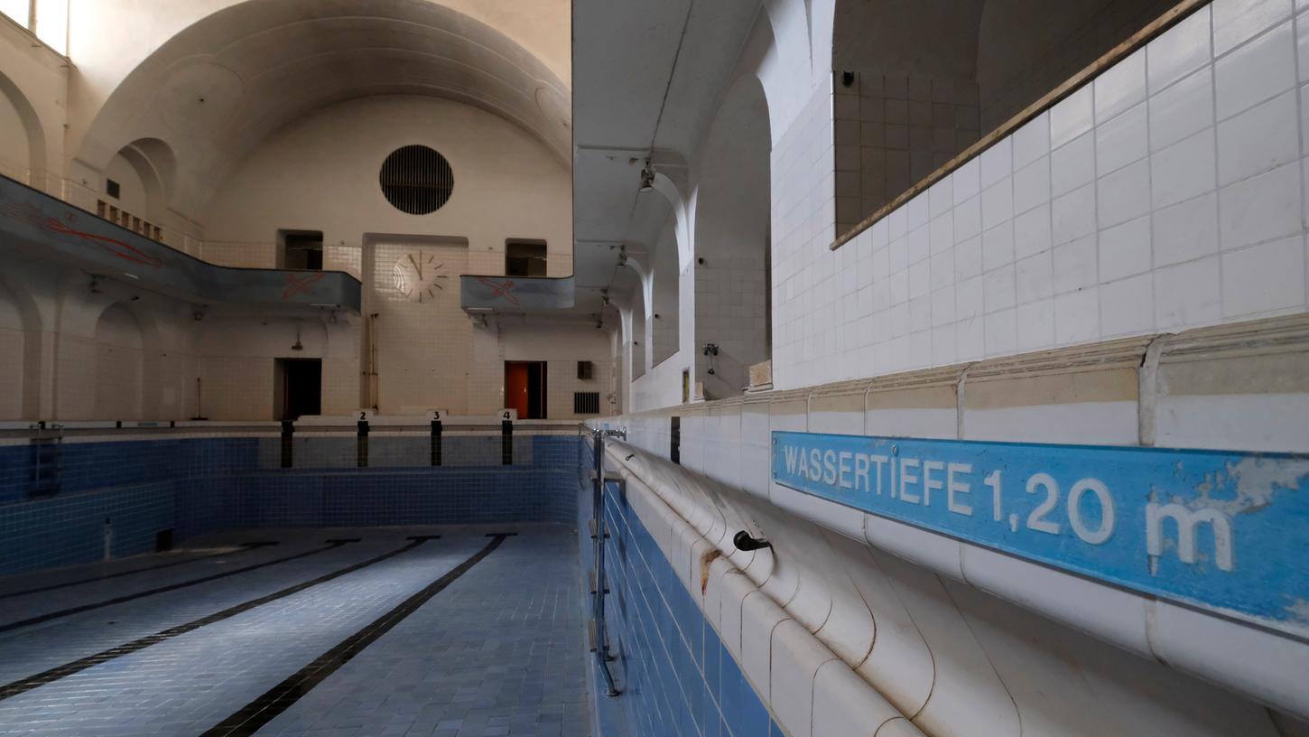 Seit 24 Jahren hat das Volksbad Nürnberg nun keinen Badegast mehr gesehen - das soll sich bald ändern, wenn es nach dem Förderverein Volksbad geht.