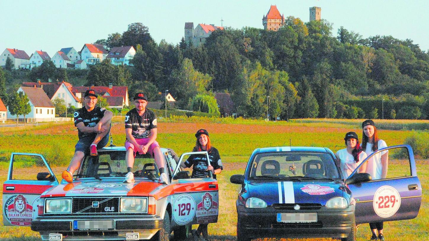 Balkan Express Rallye: Junge Leute in alten Kisten