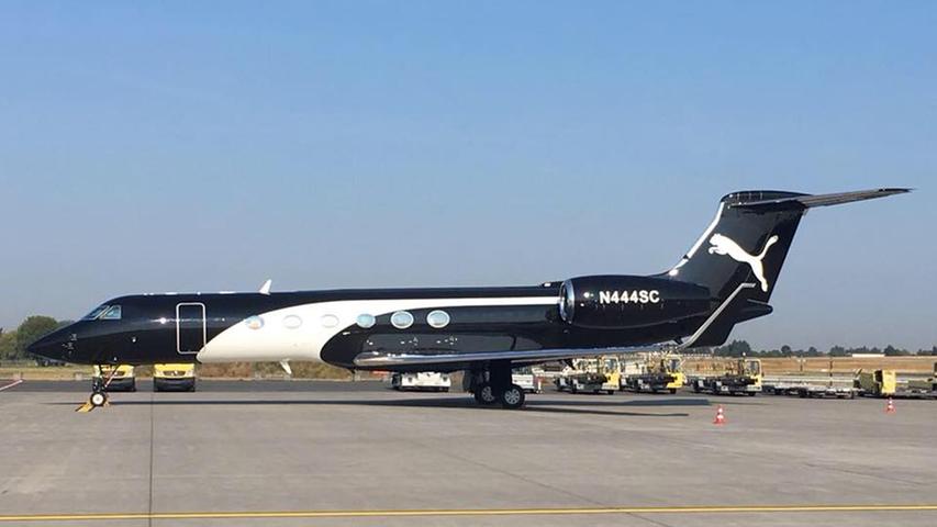 Die Gulfstream V mit Lackierung von Puma.