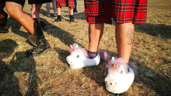 Der Einhorn-Super-Regenbogenpreis geht aber ganz eindeutig an diese Schuhe!