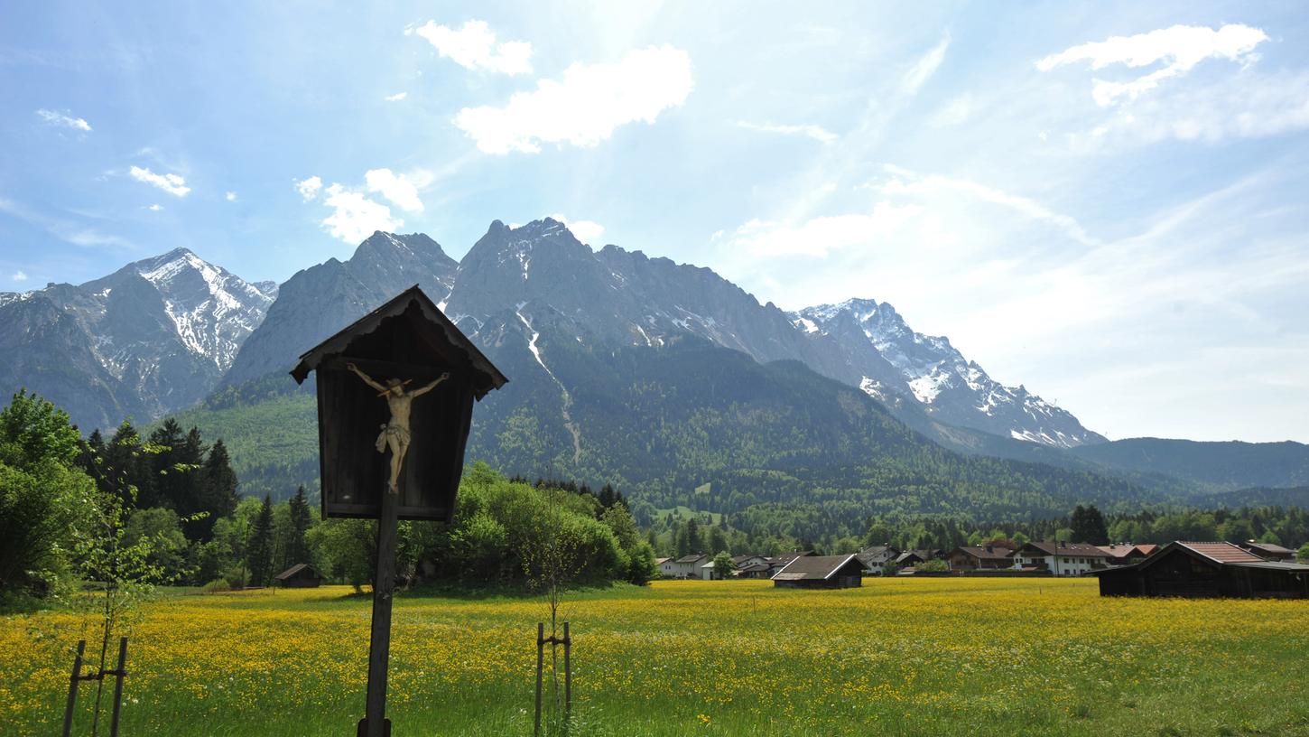 Tödlicher Absturz: Zwei Männer in den Alpen verunglückt
