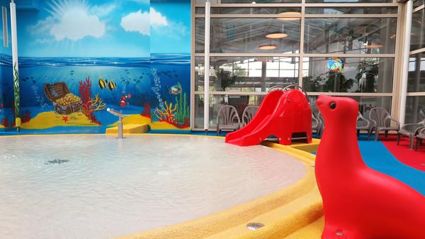 Das Wasser im Kinderbereich hat eine Temperatur von 32 Grad.