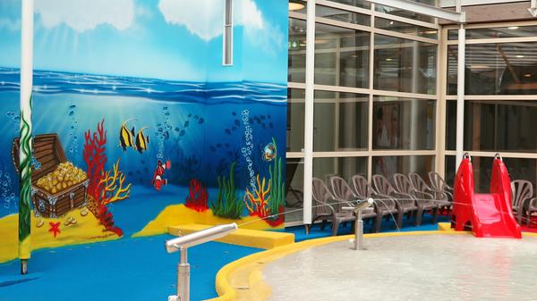 Wasser marsch! heißt es an den beiden kleinen Spritzkanonen.