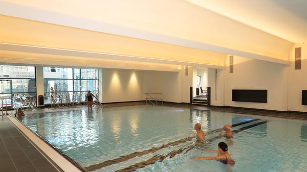 Hier gibt es die Möglichkeit zum "Aquacycling" und weiteren Gesundheitssportarten im Wasser.