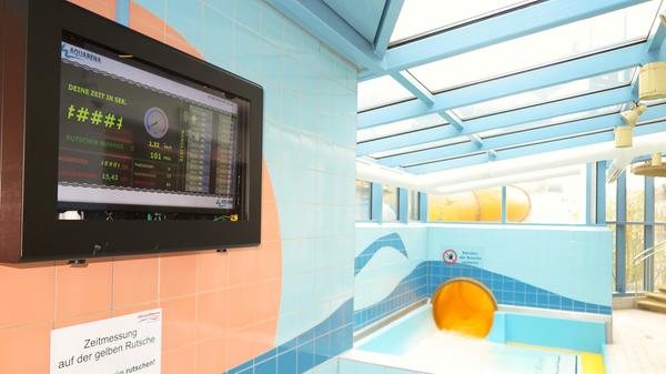 Auch die beiden Röhrenrutschen sind weiterhin vorhanden, die große mit 110 Metern Länge hat nun sogar eine Zeitmessanlage.