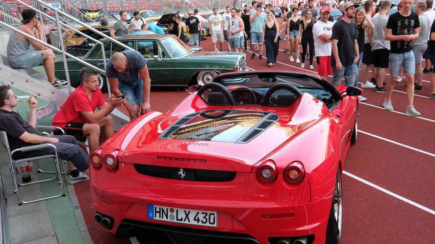 Manche Autos geraten nach zehn Jahren so langsam aus der Mode - nicht allerdings ein Ferrari F430.