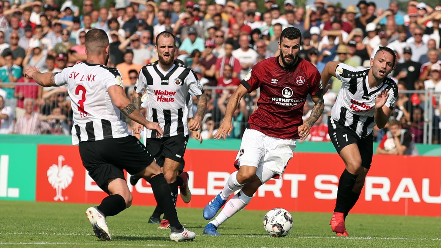 Ein Doppelpacker zur rechten Zeit: Die beiden Treffer von Mikael Ishak retteten den 1. FC Nürnberg am Samstag vor einer Pokal-Blamage. Ein Doppelpacker zur rechten Zeit: Die beiden Treffer von Mikael Ishak retteten den 1. FC Nürnberg am Samstag vor einer Pokal-Blamage.