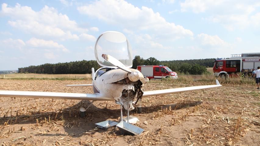 Notlandung im Acker: Defekt holt Motorflieger vom Himmel