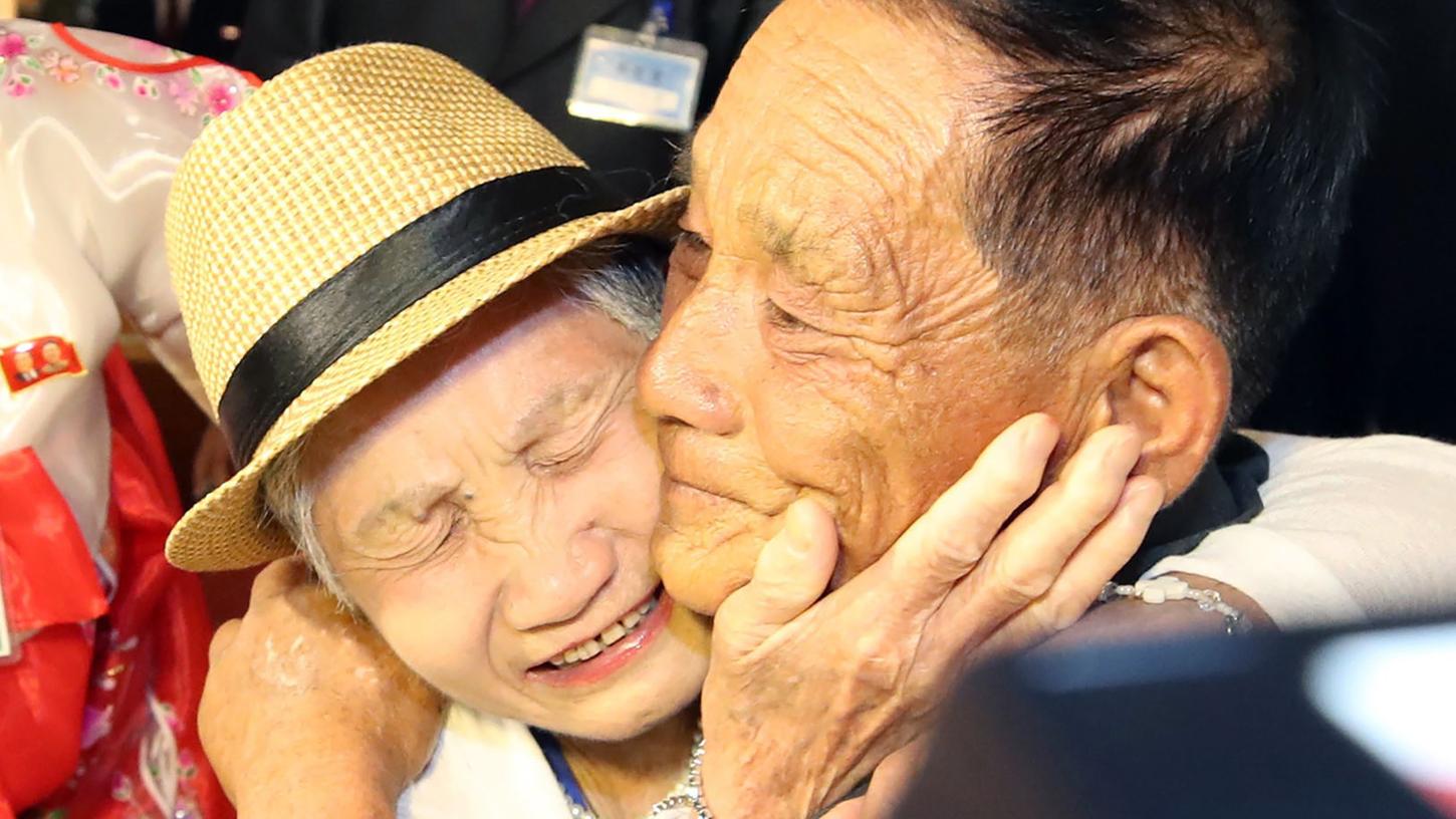 Nach 60 Jahren: Verwandte aus Nord- und Südkorea vereint