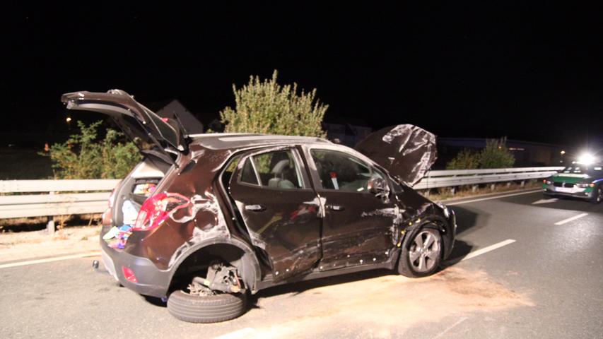 BMW rammt Opel Mokka: Ehepaar bei Ammerndorf leicht verletzt