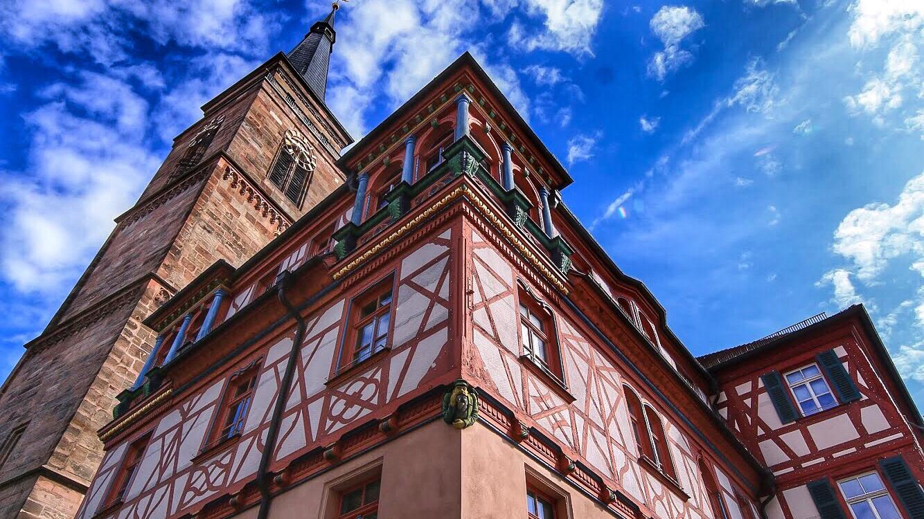 Wer zieht ins Rathaus ein? Geht es nach den Grünen, dann ist es Peter Reiß. Wer zieht ins Rathaus ein? Geht es nach den Grünen, dann ist es Peter Reiß.