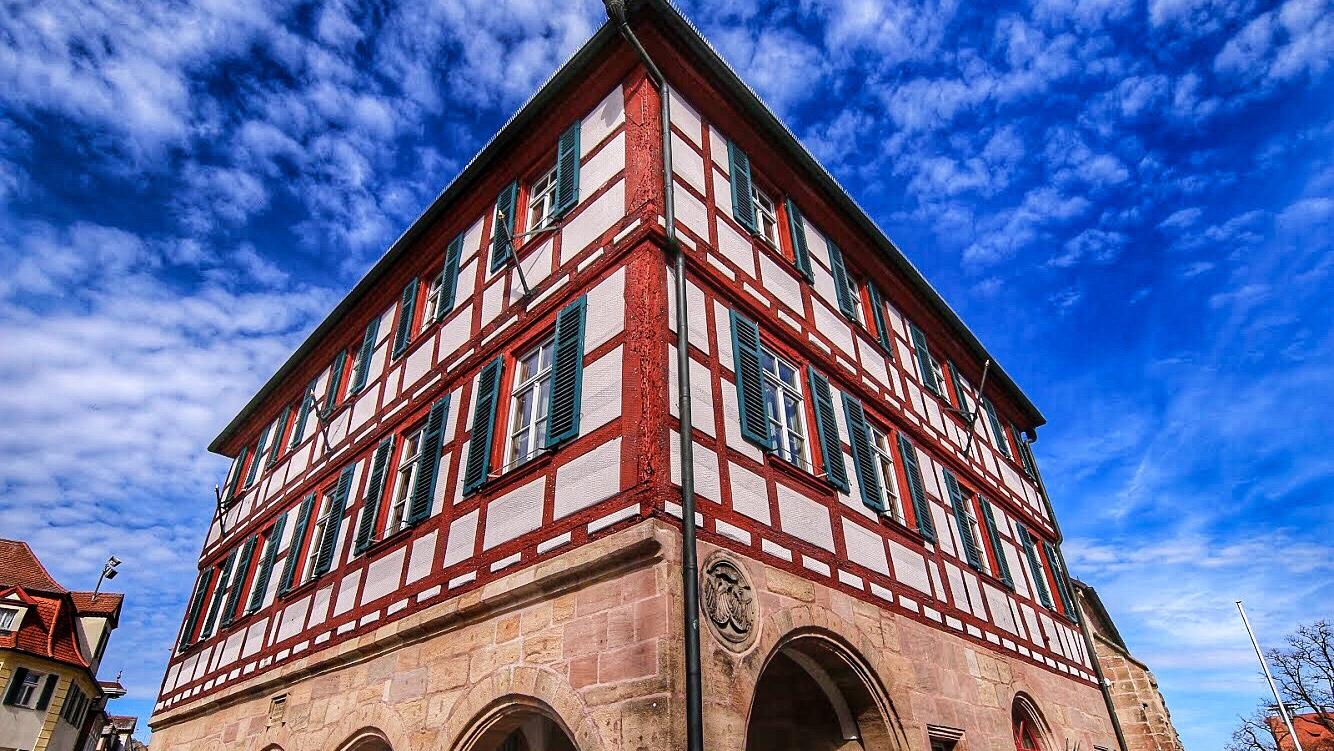 Peter Reiß (SPD) will da rein – ins Schwabacher Rathaus. Er wird aber Konkurrenz bekommen, möglicherweise auch vom Amtsinhaber Matthias Thürauf. Peter Reiß (SPD) will da rein – ins Schwabacher Rathaus. Er wird aber Konkurrenz bekommen, möglicherweise auch vom Amtsinhaber Matthias Thürauf.