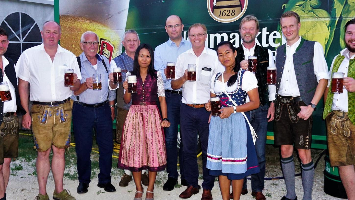 Das Bier schmeckt: Parsberger Volksfest ist eröffnet