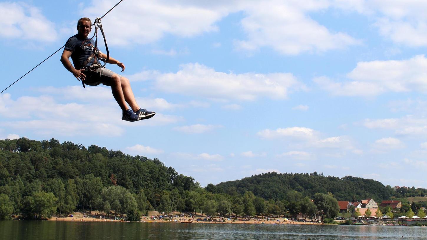 Adrenalinkick beim Flug über den Igelsbachsee