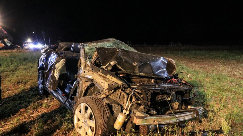 Auto überschlägt sich: Schwerer Unfall im Landkreis Forchheim
