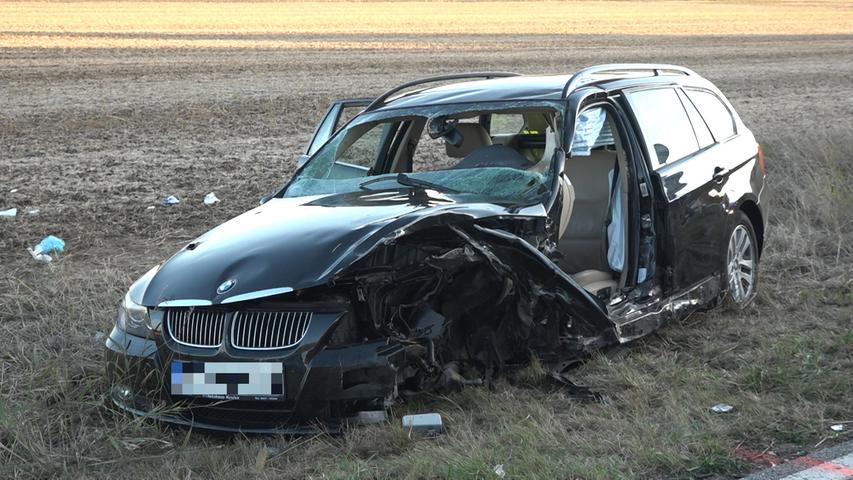Drei Autos kollidieren: Vier Verletzte im Landkreis Regensburg