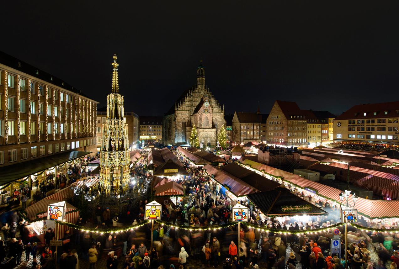 View over the Nuremberg Christkindlesmarkt at night