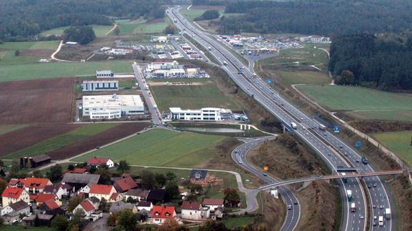 An der A9 beim Pegnitzer Ortsteil Neudorf (Landkreis Bayreuth) entstand eine der modernsten Rastanlagen ganz Europas.